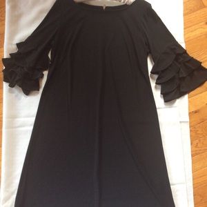 Roz & Ali crepe dress